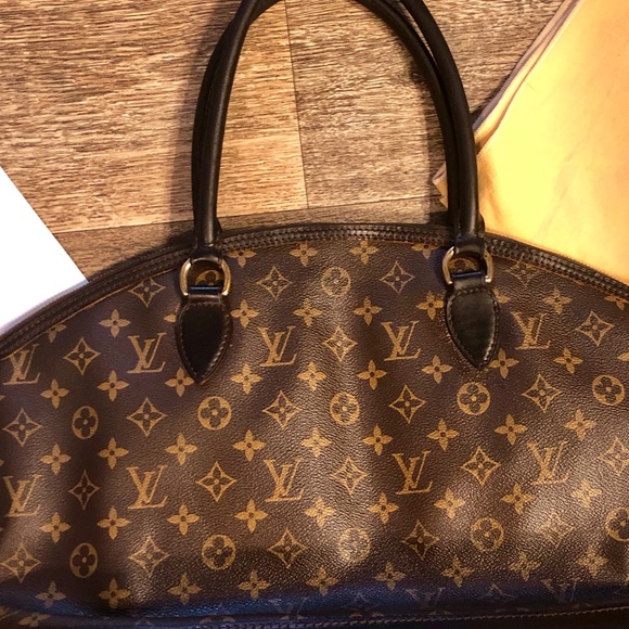 Louis Vuitton Horizontal Lock It Bag - Picture 5 of 8